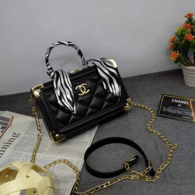 ( CHANEL ) Crossbody Womens Bags